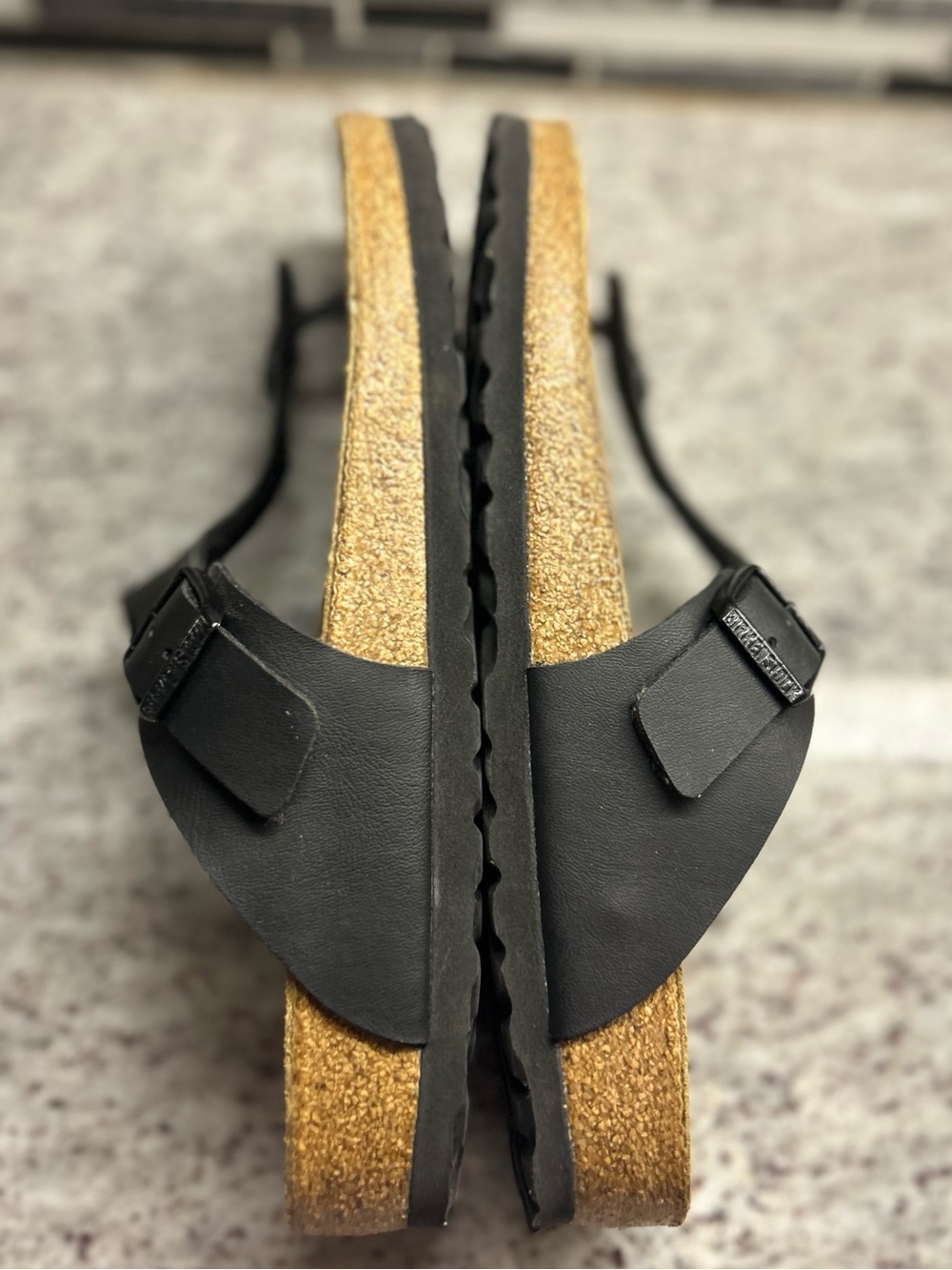 Birkenstock womens Black Gizeh Sandals size 10, mens size 8 - Picture 6 of 8